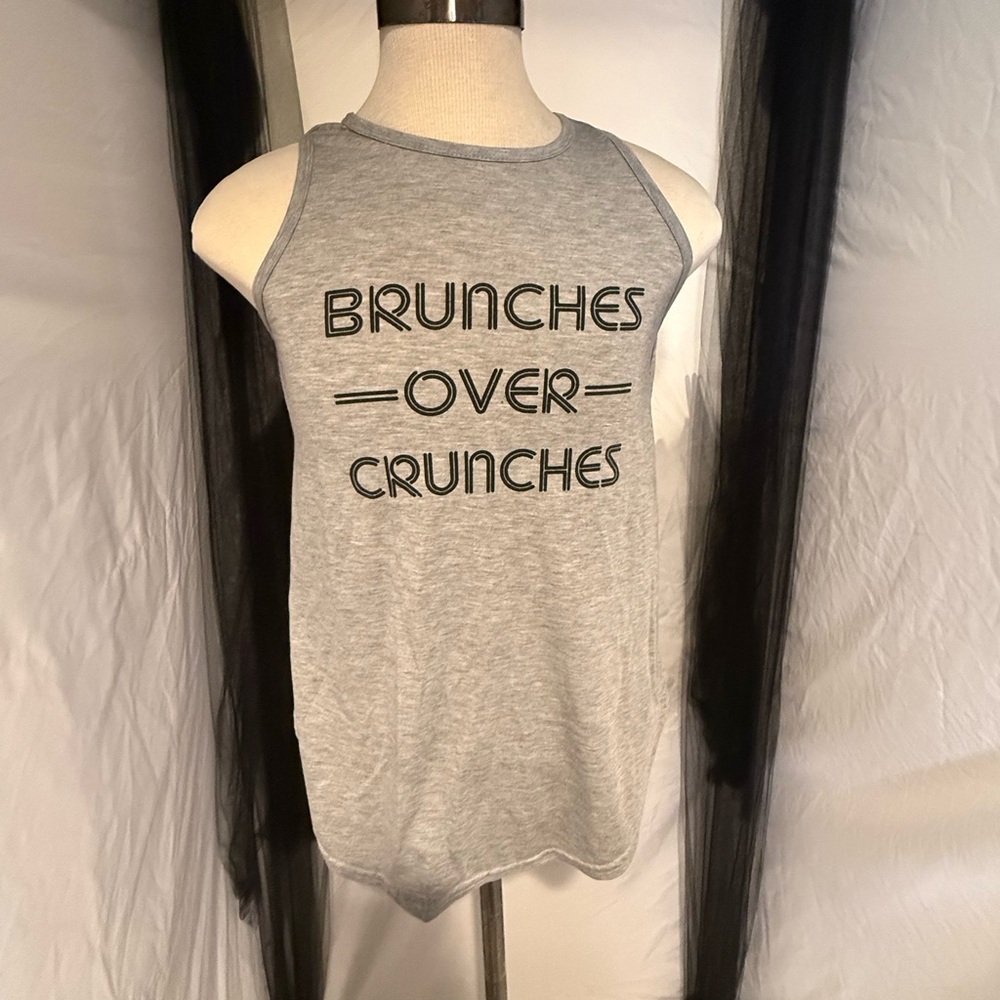 Ellen Tracy Gray Graphic Tank Top